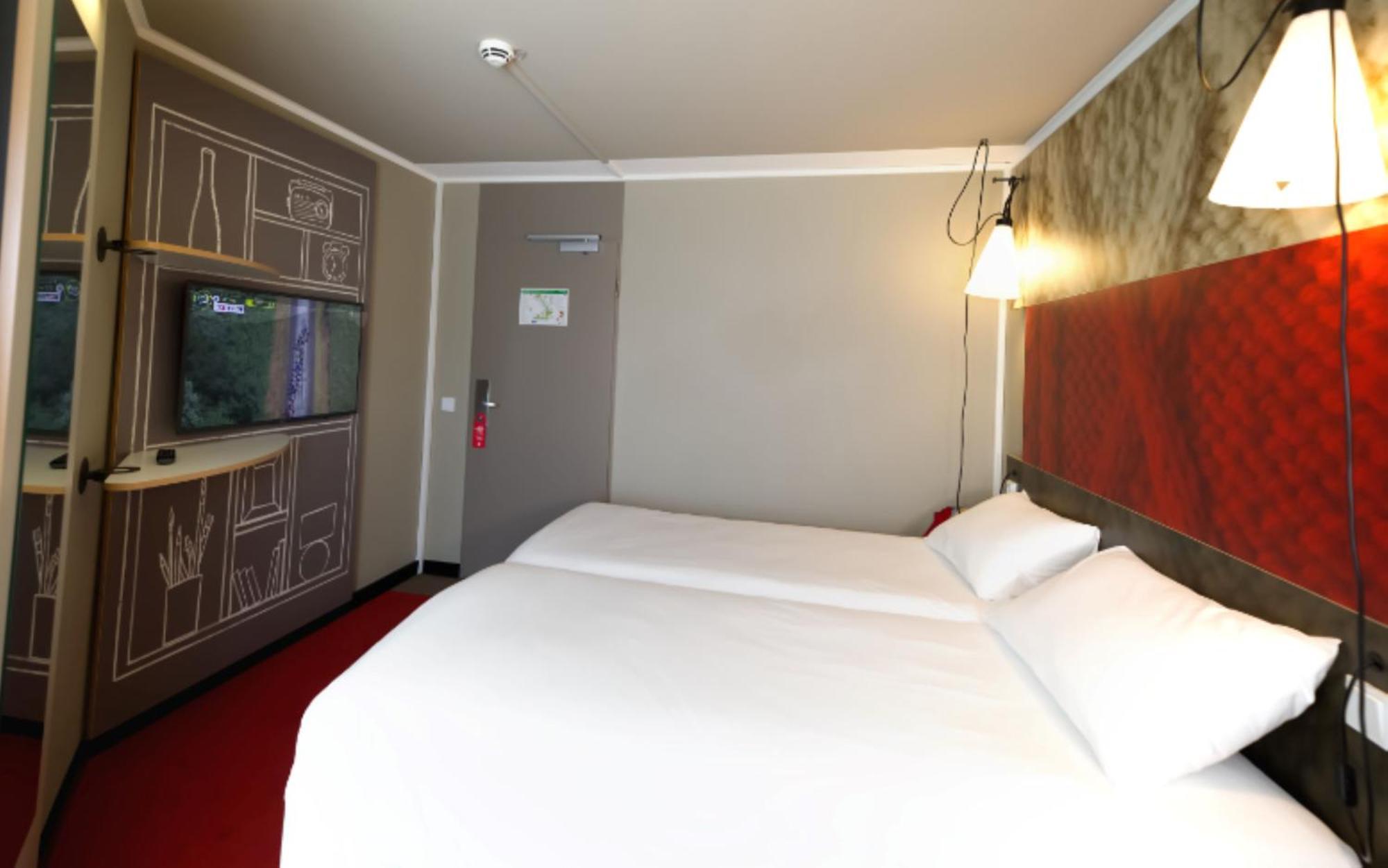 Ibis Koeln Centrum Luaran gambar