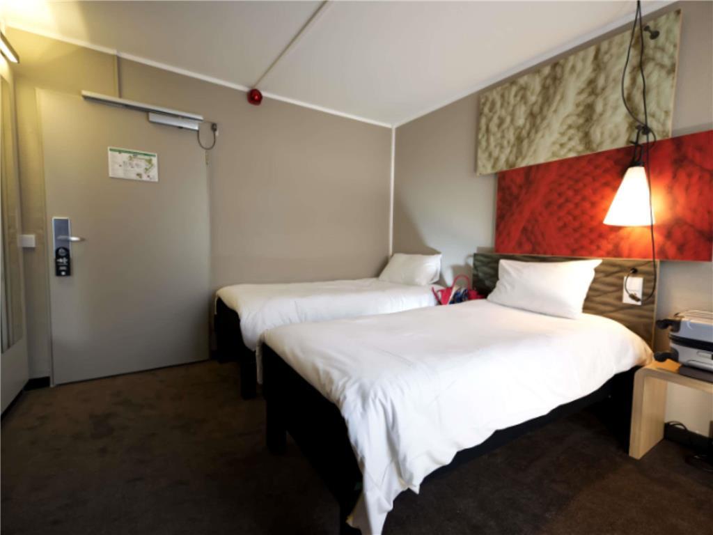 Ibis Koeln Centrum Bilik gambar